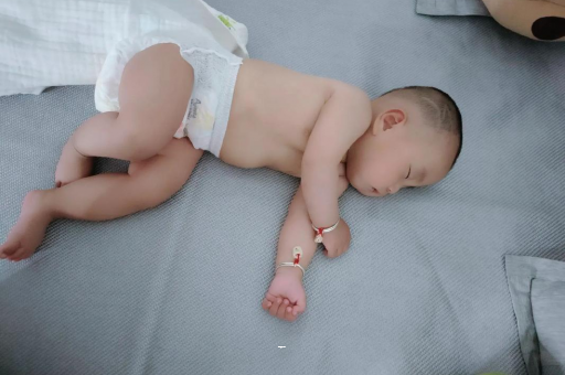 磁县宝宝奶量标准